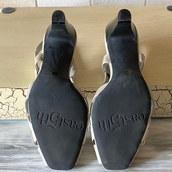 Slingback Heels Pumps Cream Size 7.5 - Picture 16 of 17